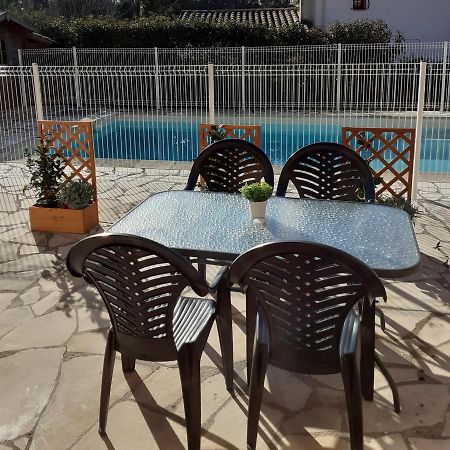 Maison Mitoyenne Avec Piscine Un Moment Chez Diane جراس المظهر الخارجي الصورة